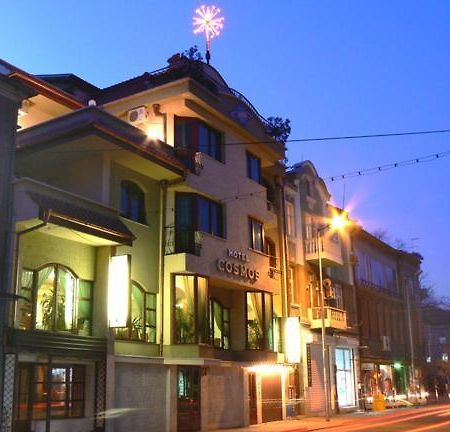 Hotel Cosmos Asenovgrad Exteriér fotografie
